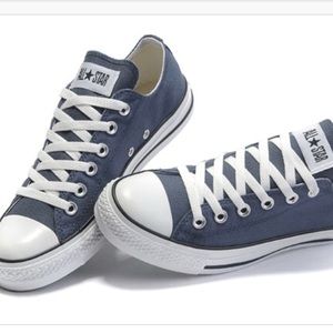 Converse Chuck Taylor Gray Sneakers Women’s 6